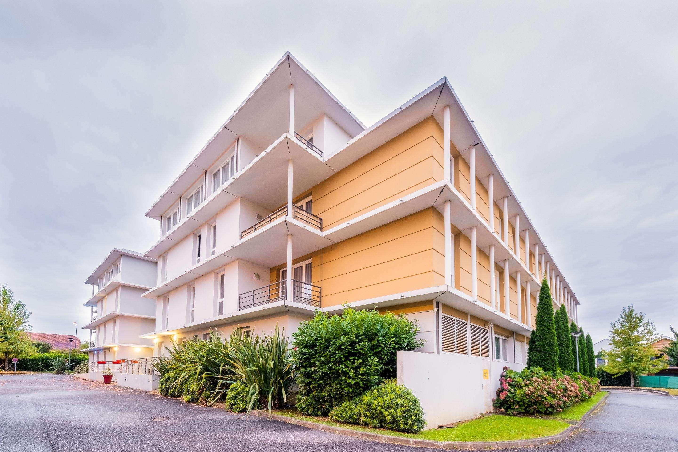 Comfort Suites Pau Idron Εξωτερικό φωτογραφία